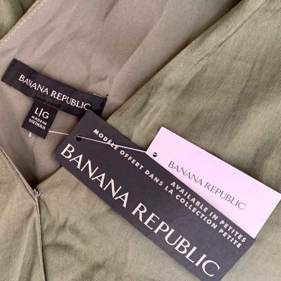 Banana Republic | Green Peplum Top NWT - Picture 6 of 8